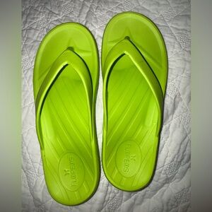 Flopeds Vibrant Green Flip Flops